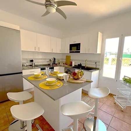 Vakantiehuis Casa Olympia - Luxury Seaside View House With Pool And Terrace